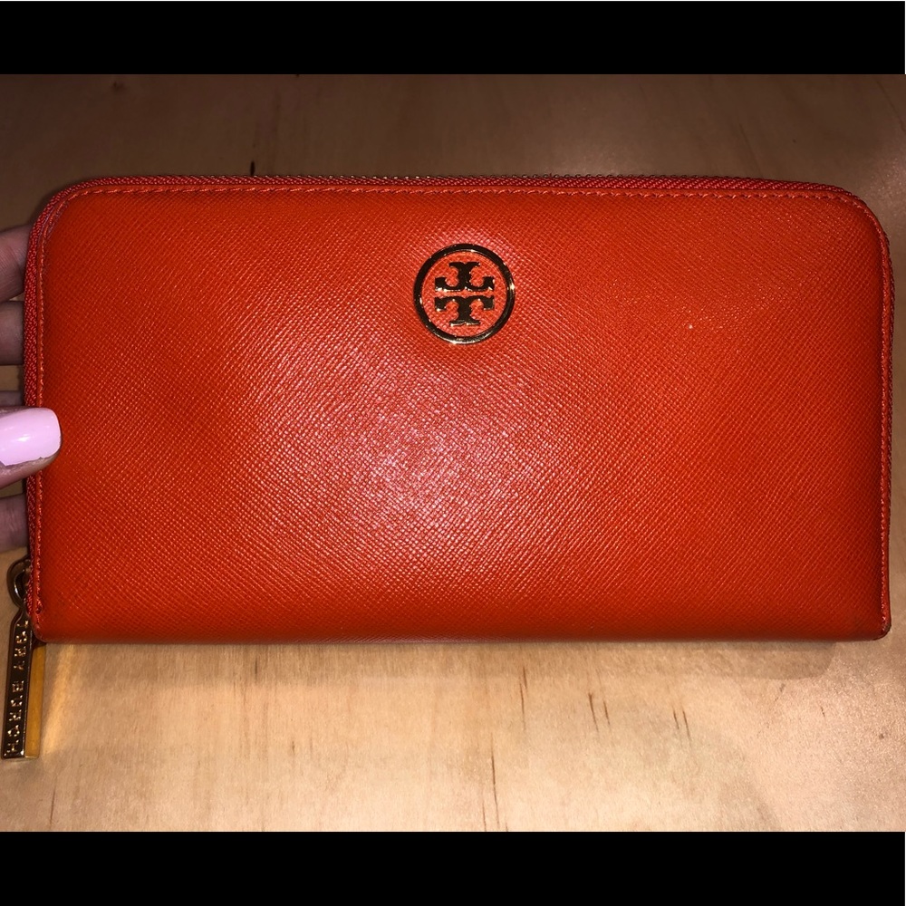 Tory Burch Robinson Zip Continental Wallet